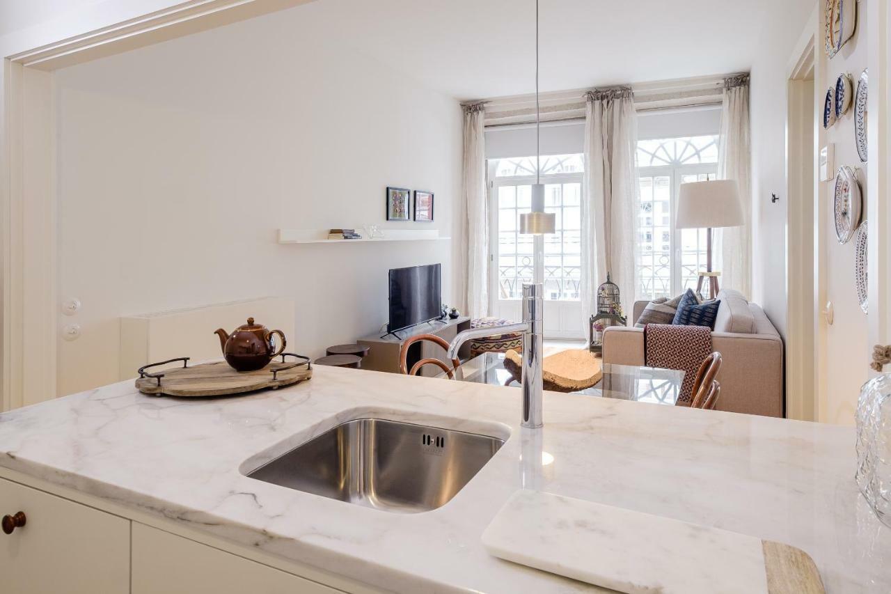 Boutique Rentals-Flores Plaza In City Historical Center ปอร์โต ภายนอก รูปภาพ